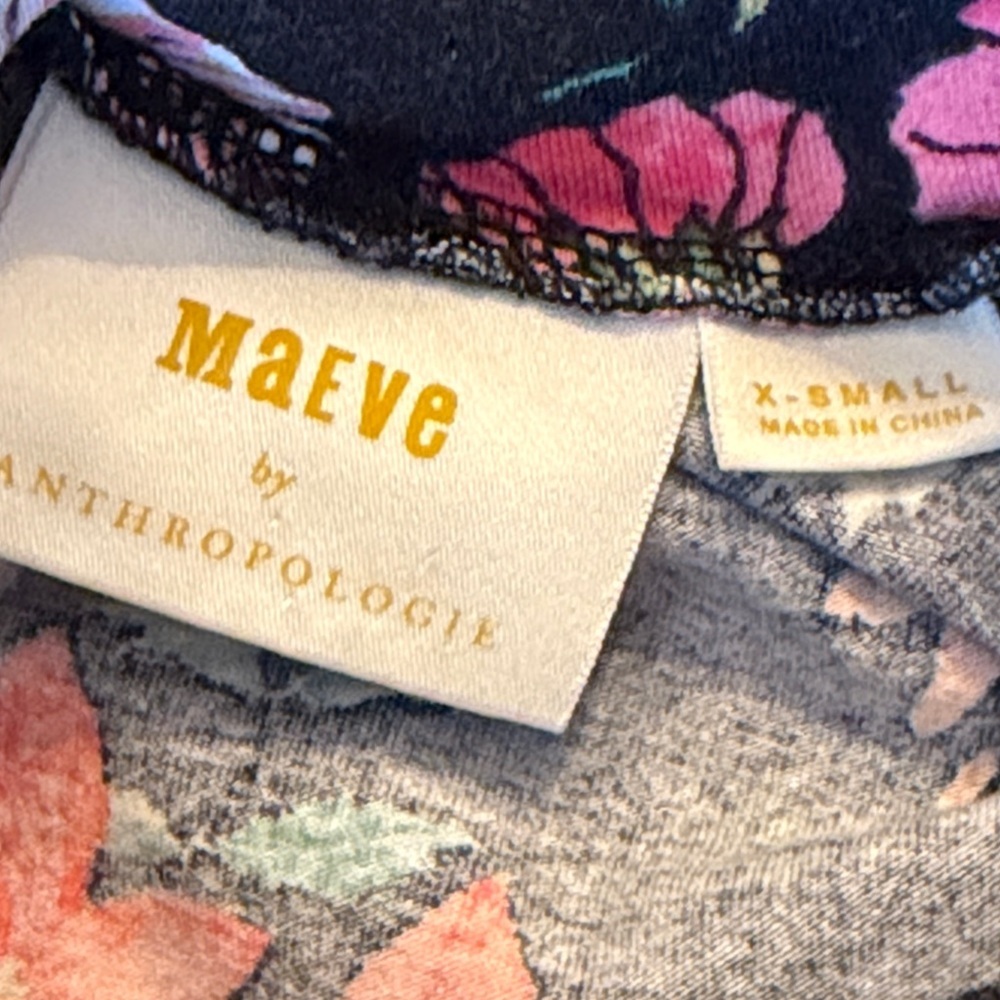 Maeve Anthropologie Black floral turtleneck T-shirt fabric long sleeve XS EUC - Picture 6 of 8